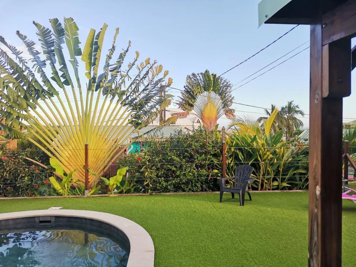 Au Coeur Du Papillon Piscine Collective En Famille Villa Goyave Holiday home