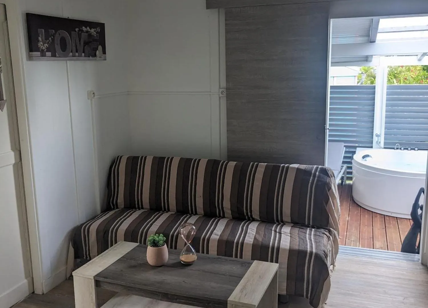 Holiday home Au Coeur Du Papillon Piscine Collective Villa Goyave