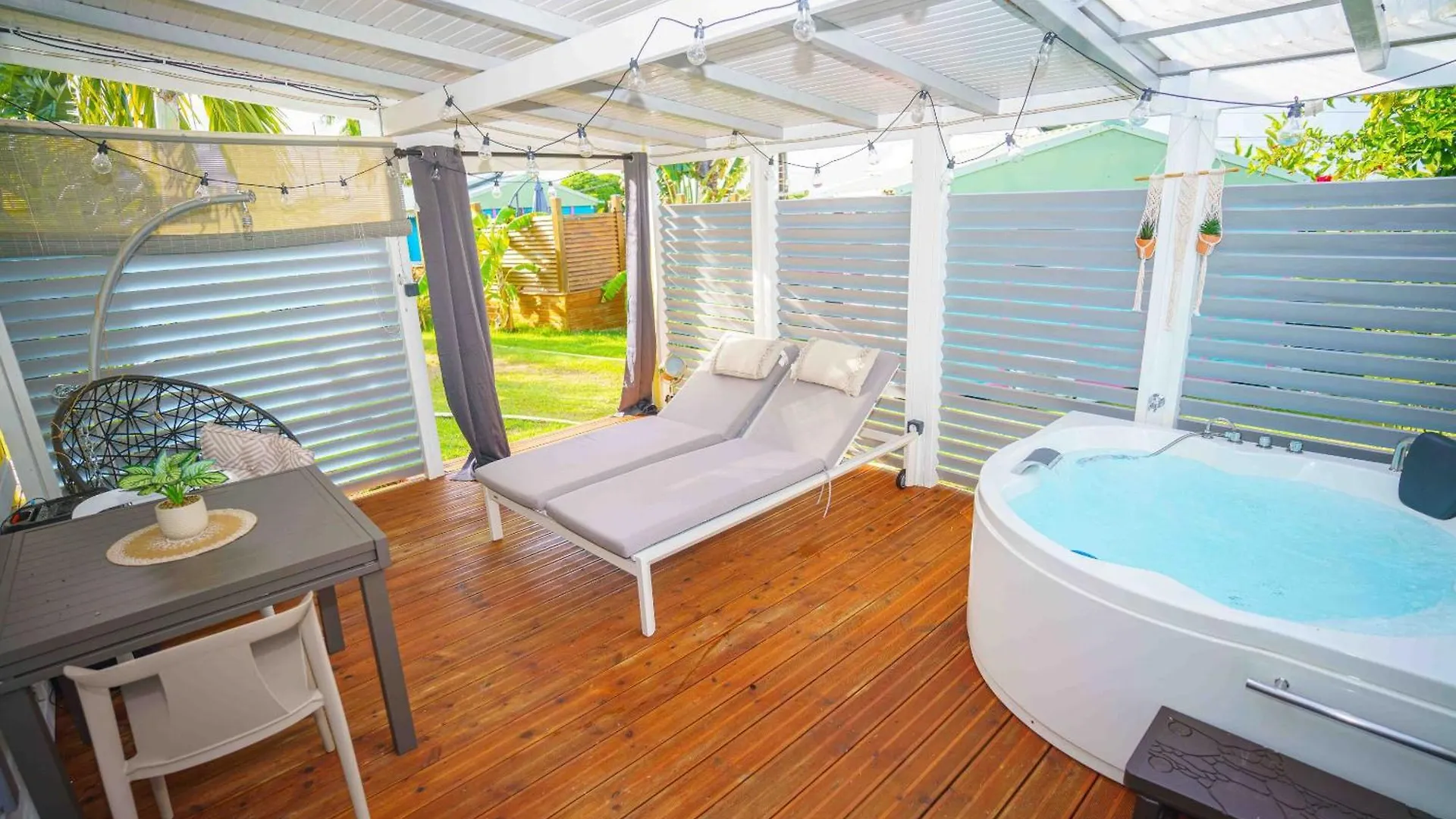 Holiday home Au Coeur Du Papillon Piscine Collective Villa Goyave